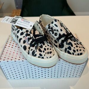 NIB Superga sneakers size 6